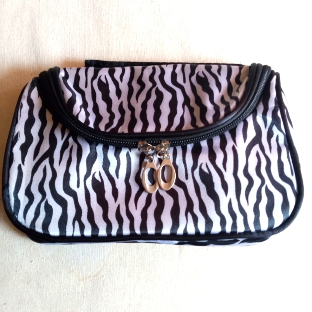 Makeup bag